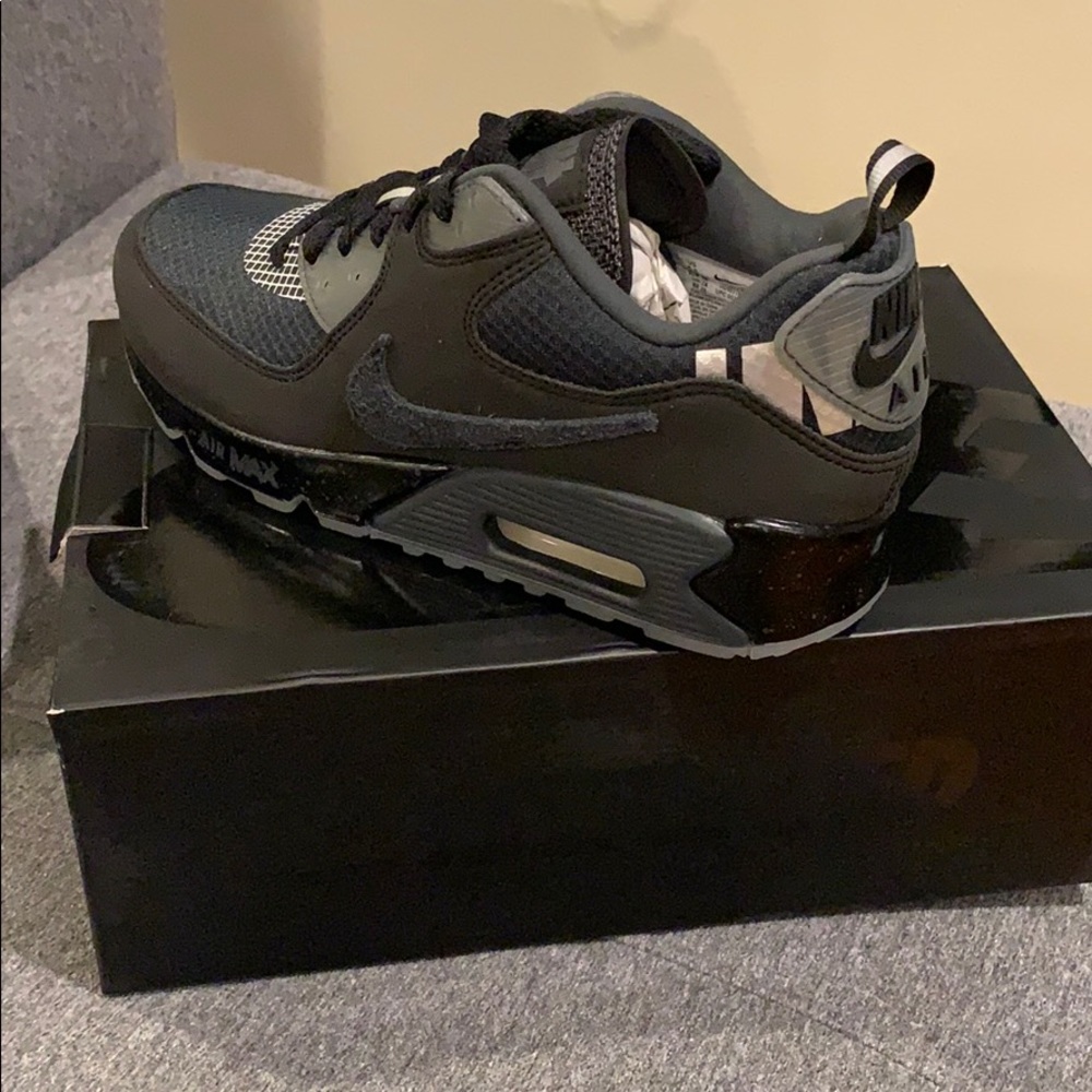 Nike Air Max 90 Undefeated Black